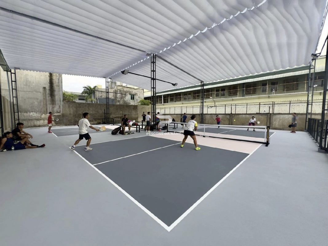 sân pickleball nhựa