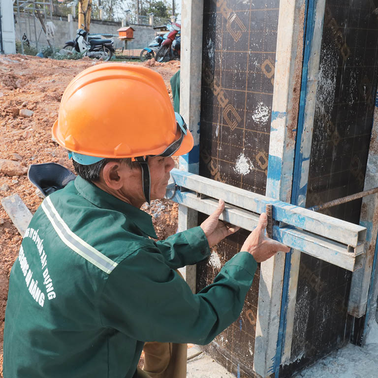 thời gian tháo cốp pha cột
